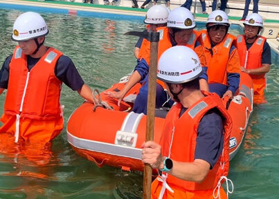 消防団員の活動写真
